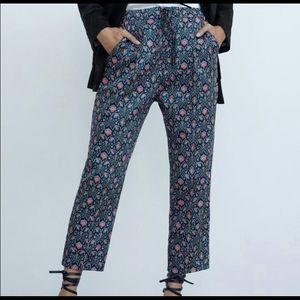 Zara high waisted blue floral print elastic pants